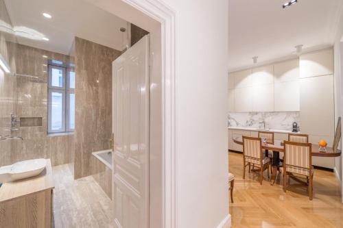 Luxury Apartment Schegargasse