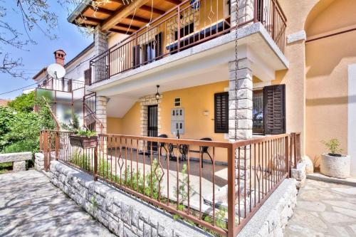 CICI house with apartment – Photos 3