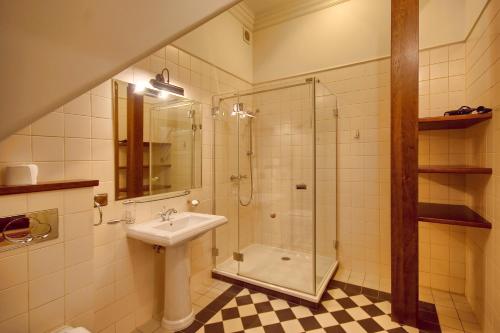 Un baño de Pałac Tłokinia