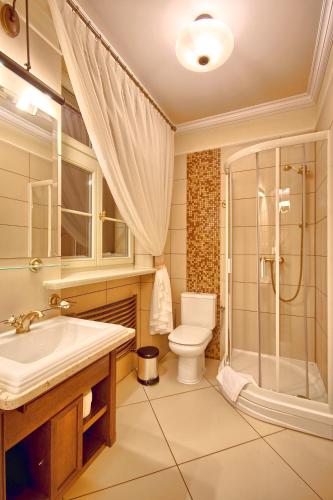 Un baño de Pałac Tłokinia