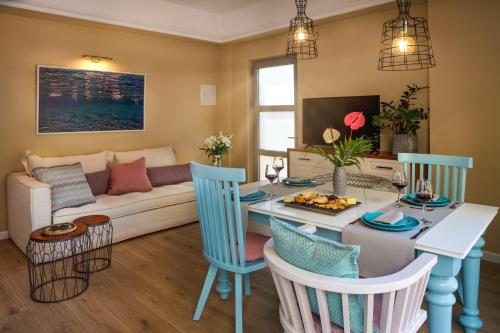 J&V Luxury Suites