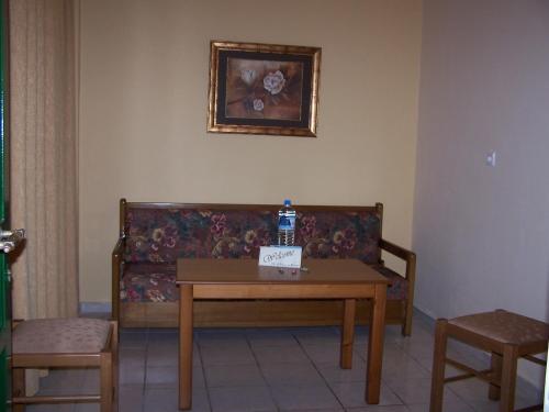 Gallery image of Perros Hotel in Agios Stefanos