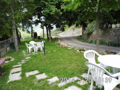 Κήπος έξω από το Casa Vacanze Podere Ugolini