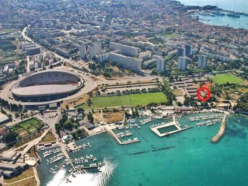 3 bedroom house (6+2), Spinut, Split