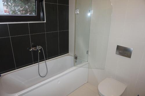 Un baño de Apartments Minja Nerin
