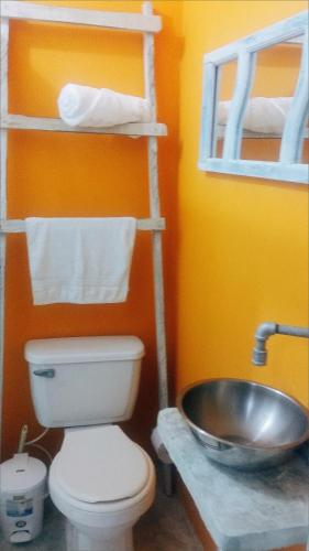Koupelna v ubytování QuillaHost Guesthouse