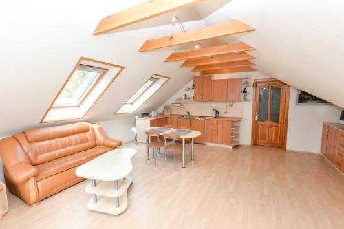 Gallery image of Cozy apartment with balcony in Juodkrantė