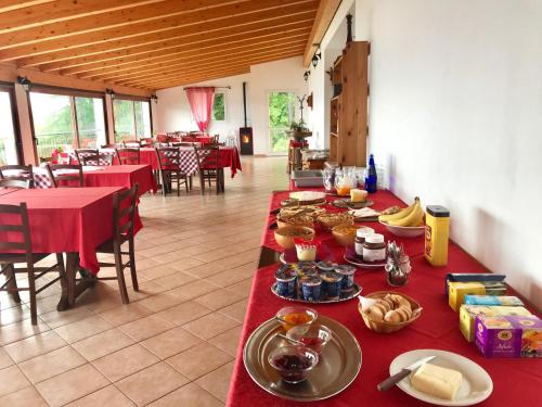 Mad på feriegården eller i nærheden