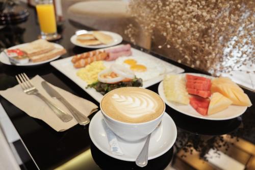 Mad på hotellet eller i nærheden