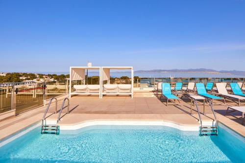 Πισίνα στο ή κοντά στο MLL Mediterranean Bay - Adults Only