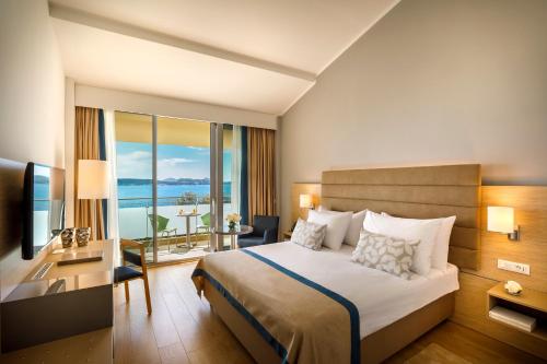 Кровать или кровати в номере Valamar Argosy Hotel