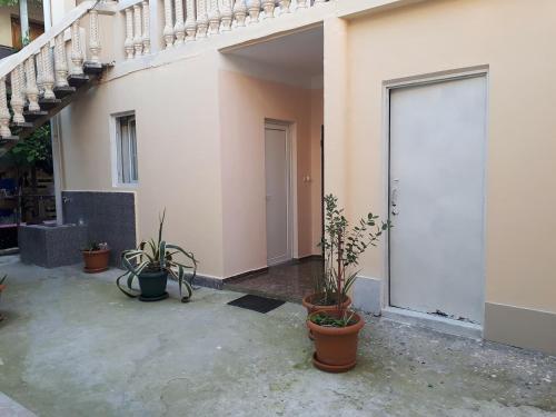 Το κτήριο όπου στεγάζεται  ο ξενώνας