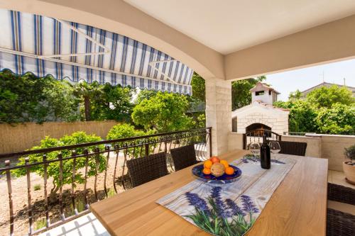 Holiday home Ruzmarin