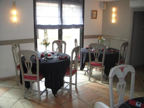 Εστιατόριο ή άλλο μέρος για φαγητό στο Auberge des Lices