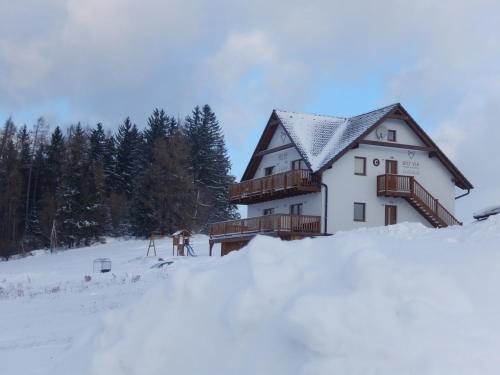 Zdjęcie z galerii obiektu Horské Apartmány Bílý Vlk w mieście Vaclavov u Bruntalu