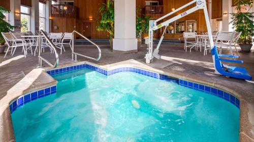 Best Western Plus Corning Inn – Photos 3