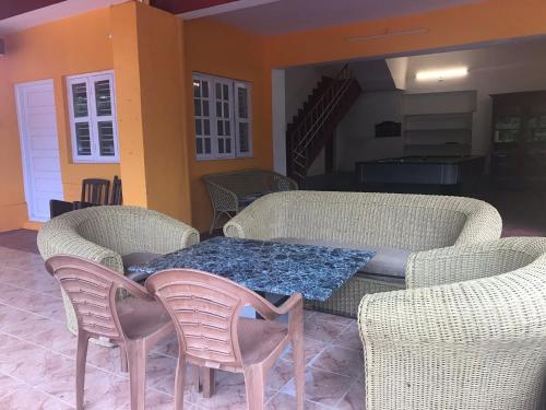 Gallery image of Sherlock Jungle Retreat in Srimangala