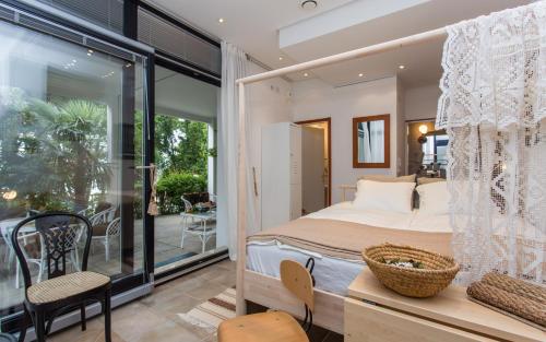 Studio Apartman Mija 2A ****