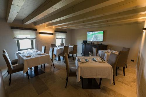 ห้องอาหารหรือที่รับประทานอาหารของ Ca' del Moro Wine Retreat