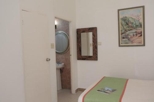 
Ванная комната в Altamont West Hotel
