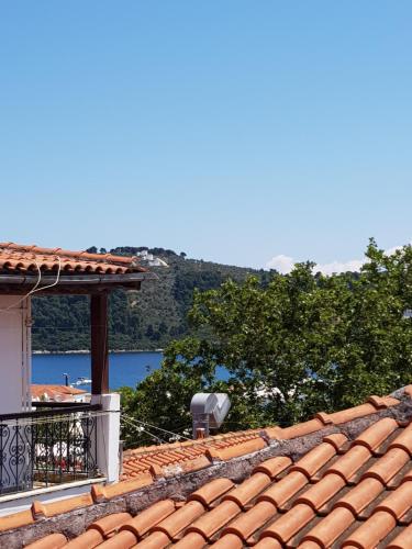 Foto dalla galleria di Sokaki rooms a Città di Skiathos