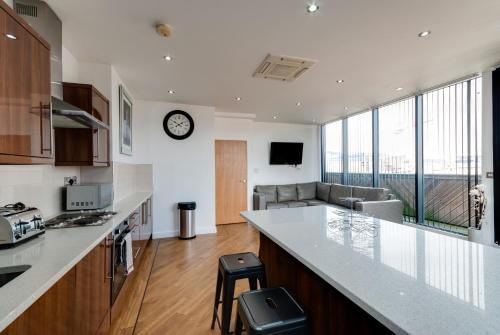 Dapur atau dapur kecil di The Print Works Apartments
