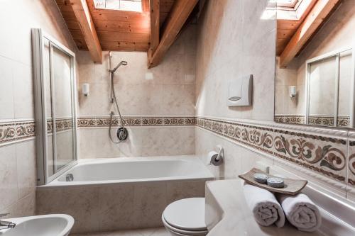 Ένα μπάνιο στο Hotel Garni Villa Park