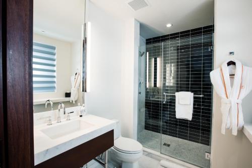 Fairlane Hotel Nashville, by Oliver Image