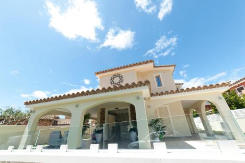 Η πρόσοψη ή η είσοδος του Suimi's Hotel