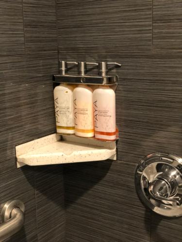 Фотография из галереи Pacific Inn Monterey в Монтерее