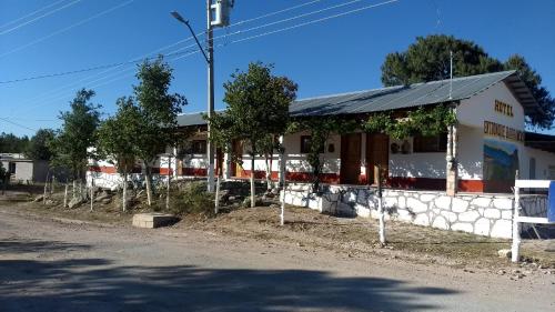 Fotografie z fotogalerie ubytování Hotel Entronque Barrancas v destinaci San Alonso