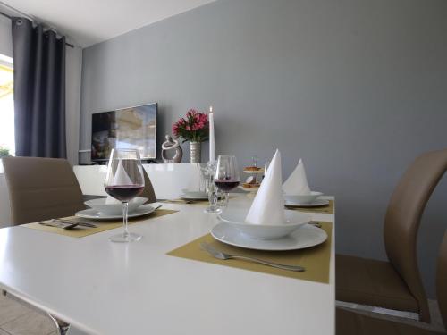 Luxury Holiday Home in Bibinje near Sea