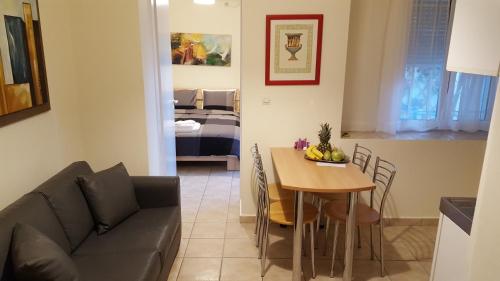 Ruang duduk di Patras Port apartment