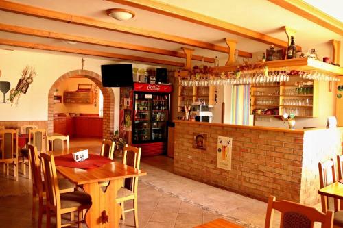 Lounge nebo bar v ubytování Penzion Kosík Tvrdonice