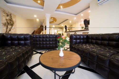 Ruang duduk di Spice Palace Hotel