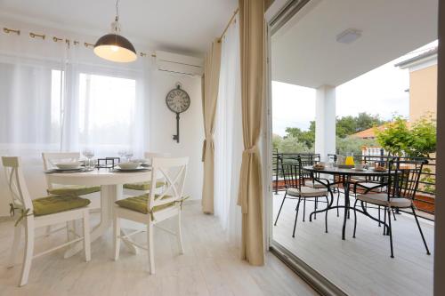 Gallery image of Apartments Villa Stina in Preko
