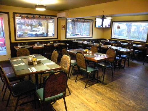 Restoran atau tempat lain untuk makan di Auberge Valcartier