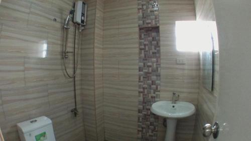 Koupelna v ubytování Beinte Singko de Marso Apartments