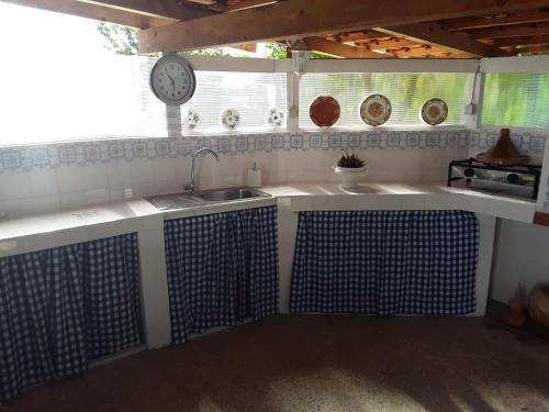 Dapur atau dapur kecil di Quinta Camargue