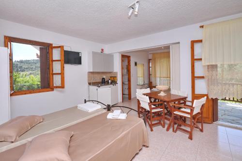 Gallery image of Marlitsis Apartments & Studios in Skopelos Town