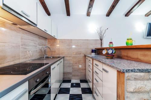 Apartment Tony with private pool – Photos 3