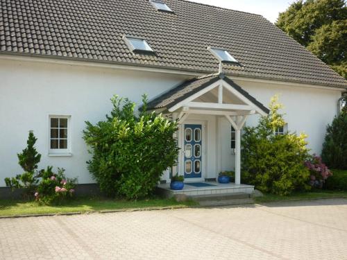 Photo de la galerie de l'établissement Pension zum Leuchtturm, à Bastorf