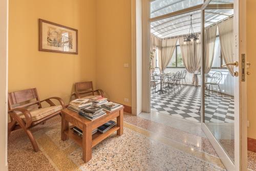 Χώρος καθιστικού στο palazzo pantaleo