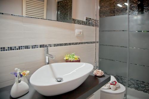 Florence Tower Apartment