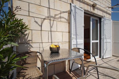 Μπαλκόνι ή βεράντα στο Apartments Šuda