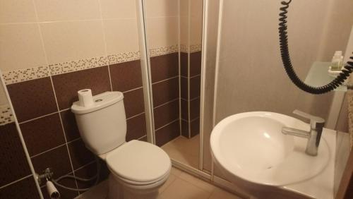 Isık Hotelにあるバスルーム
