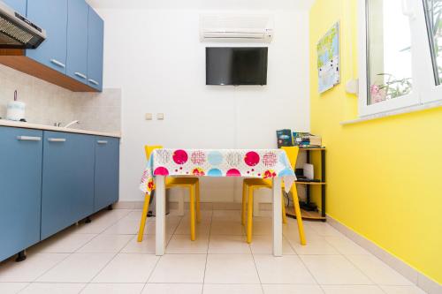 • Lungomare Beach Apartment Pula •