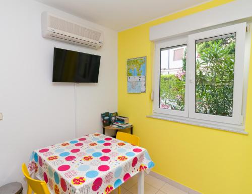 • Lungomare Beach Apartment Pula •