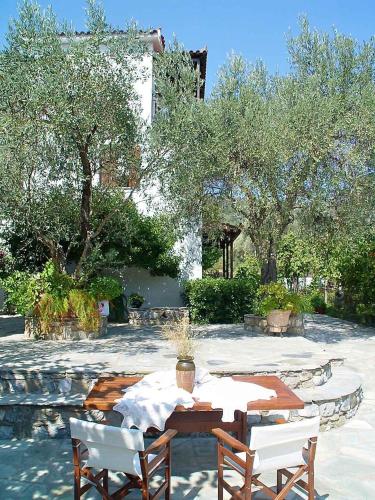 Gallery image of Marlitsis Apartments & Studios in Skopelos Town