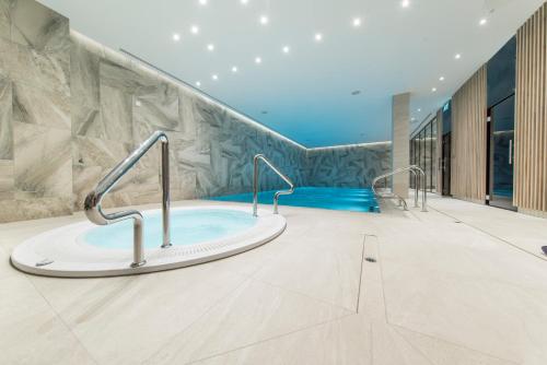 Baltivia Sea Resort — Pool view